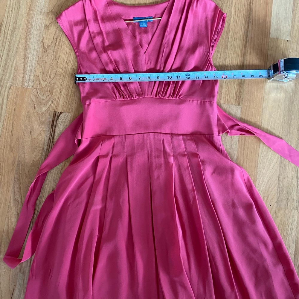 Lil anthropologie Silk Pink Elegant Red V-Neck Dress smocked tie small - Picture 7 of 9